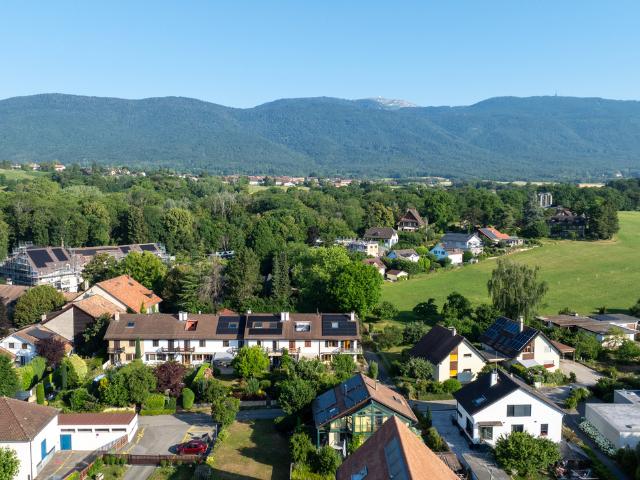 FAMILIENVILLA IN PIGNON MIT GARTEN IN GRÜNER UMGEBUNG