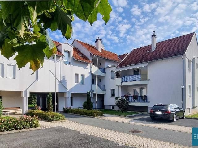 Familienwohnung im 1. OG mit Loggia