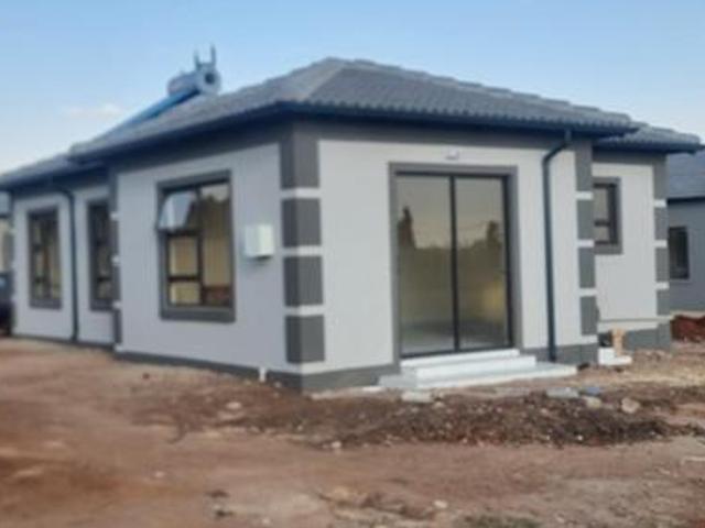 family 3 bedroom 1 bath home in plat.