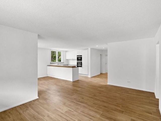 Family apartment seeks residents
