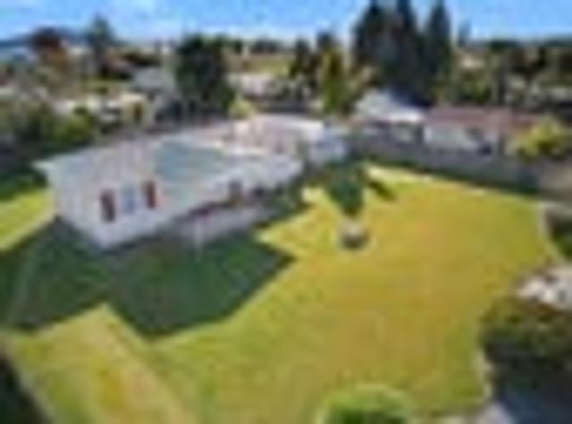Family Ease on a 1,088m² Hannahs Bay Section