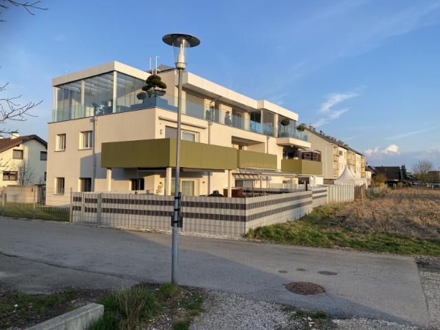 Family Feeling trifft Wohnkomfort! Neuwertig, modern, familienfreundliche Gartenwohnung mit Pool zum Verlieben!