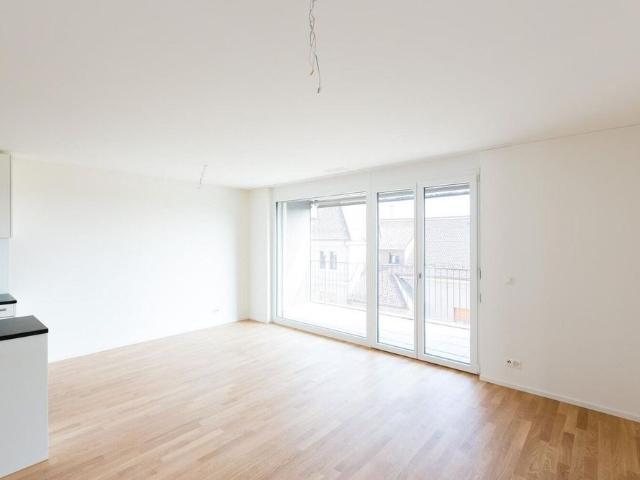 Family friendly 4.5 room apartment with two private garden areas