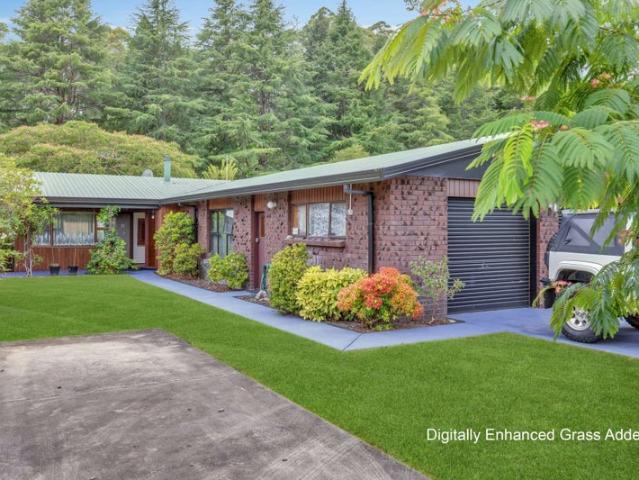 Family Friendly Kawerau Retreat on Massey Street!