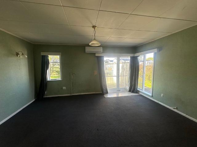 Family Home Waiting for You&excl