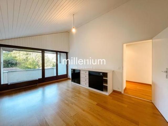 Family Home with Garden in Bellevue