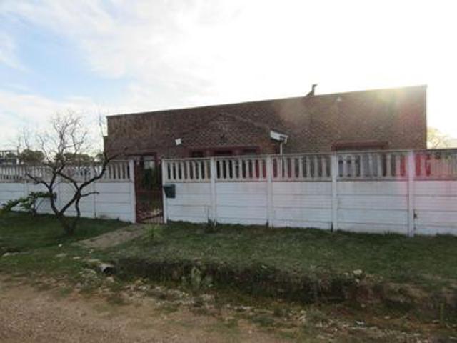 family home available for long term rental
