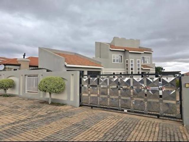 family home available for rental !
