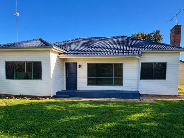 Family Home close to School and Main Street