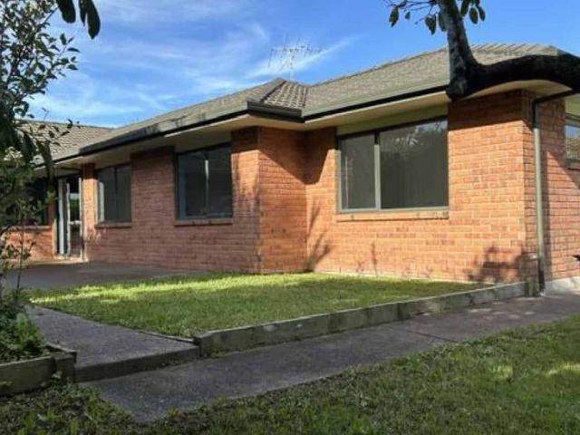 Family Home in the Heart of Matakana Village