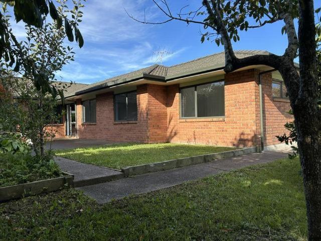 Family Home in the Heart of Matakana Village