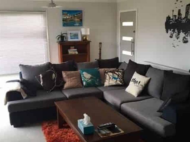 Family home in Whitby 3bed + Study