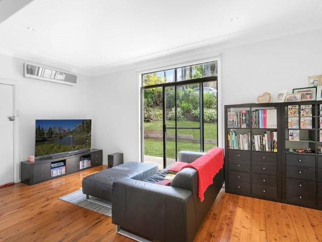 Family Home in a Peaceful Leafy Setting
