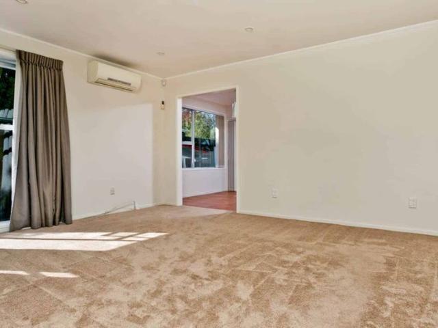 Family home in quiet Location Great school z.