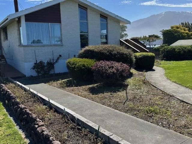 Family Home on Beach Road