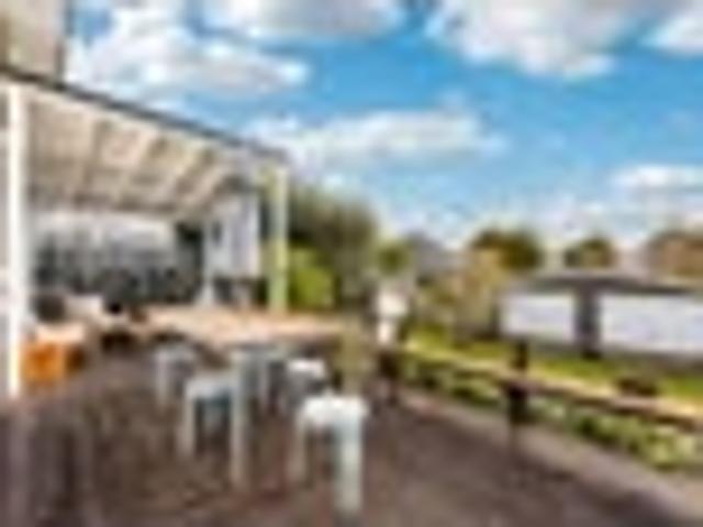 Family haven on 830sqm with studio & workshop