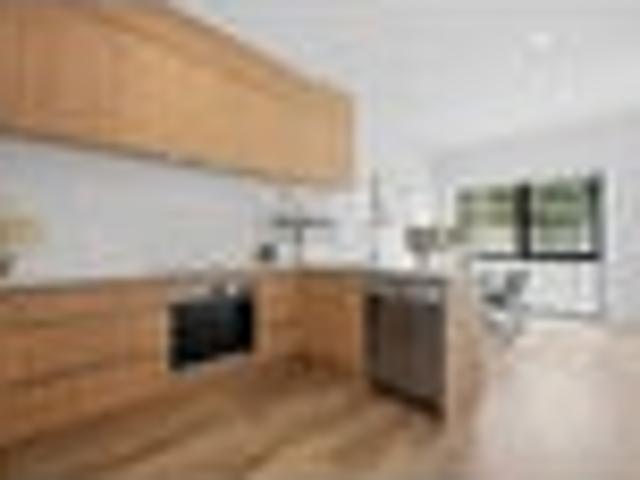 Family & Investor Gem: 3 Bedrooms, 3 Ensuites!