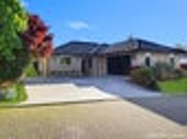 Family or Executive Home on Baxendale