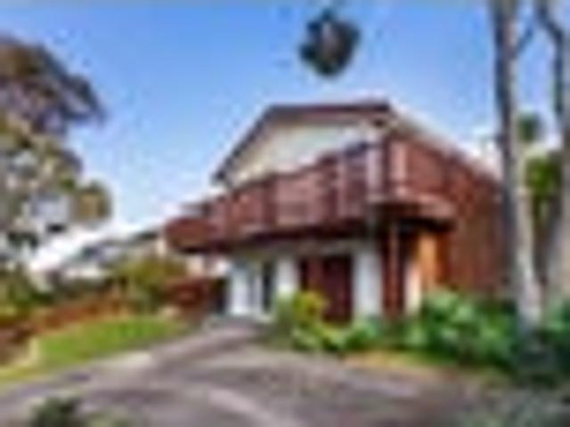 Family Living in a Quiet Cul de Sac
