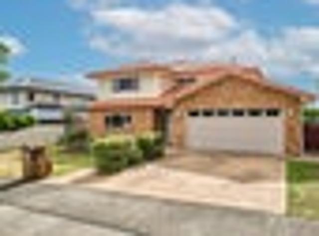 Family Living in Sought After Aotea