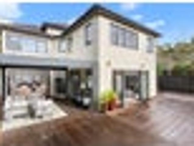Family Living in the Heart of Hillsborough