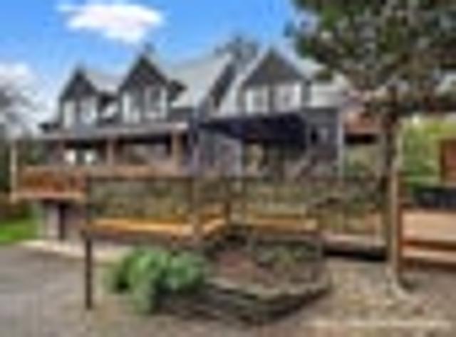 Family Living in the Heart of Springfield