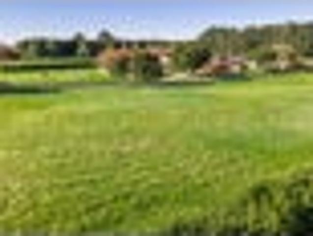 Family lifestyle, flat land and fabulous location