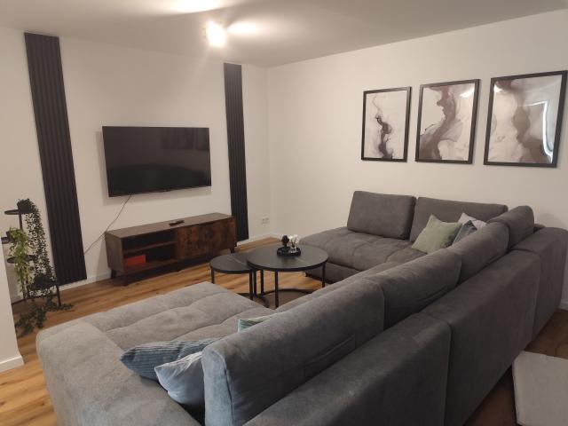 Family Safe apartment for 4 with working place and washer dryer