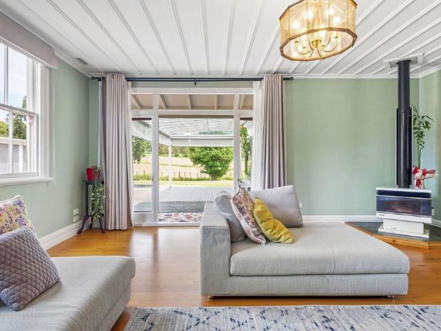 Family Villa in Waitoki