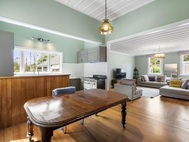 Family Villa in Waitoki