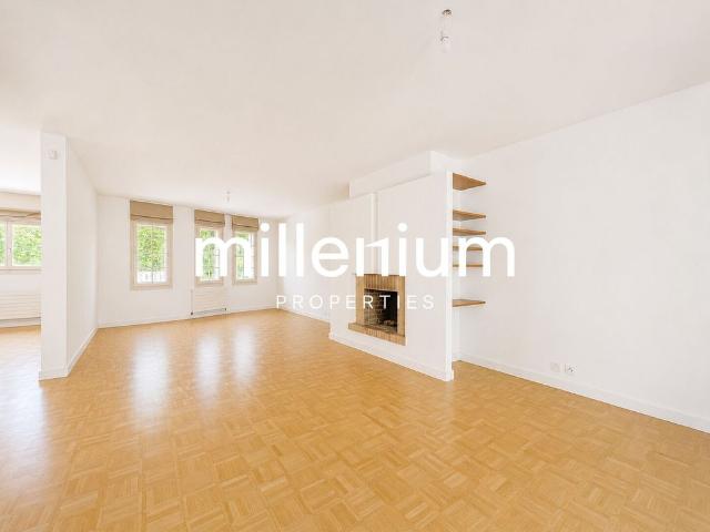 Family villa just a stone’s throw from the lake
