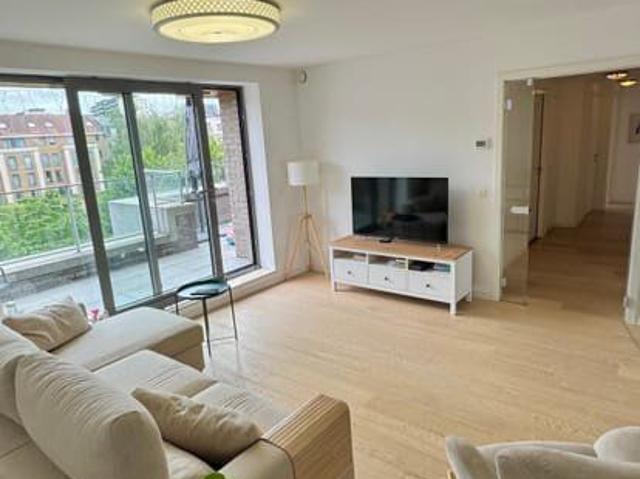 Fantastic 2 bedroom penthouse in Woluwe St Lambert
