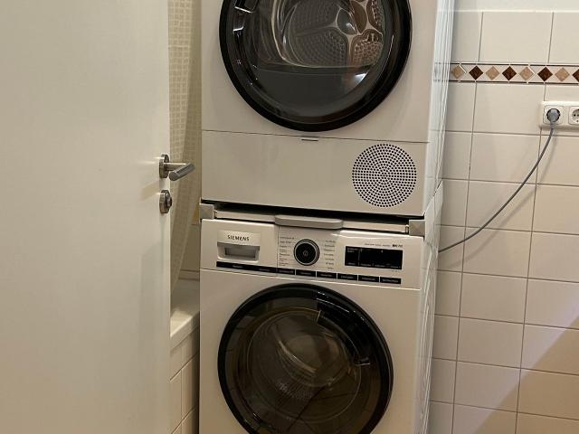 Fantastic apartment Fennpfuhl, Berlin Amsterdam Apartments for Rent