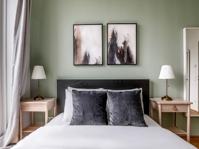 Fantastic Donaustadt 2BR w/ Elevator & Pool, nr Metro, Vienna Amsterdam Apartments for Rent