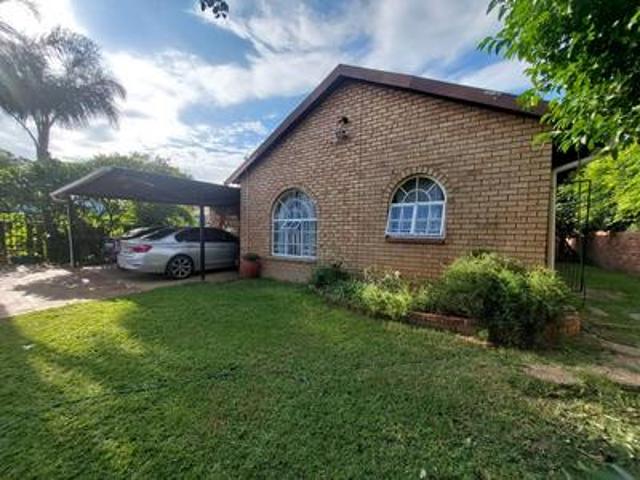 fantastic family home in annlin