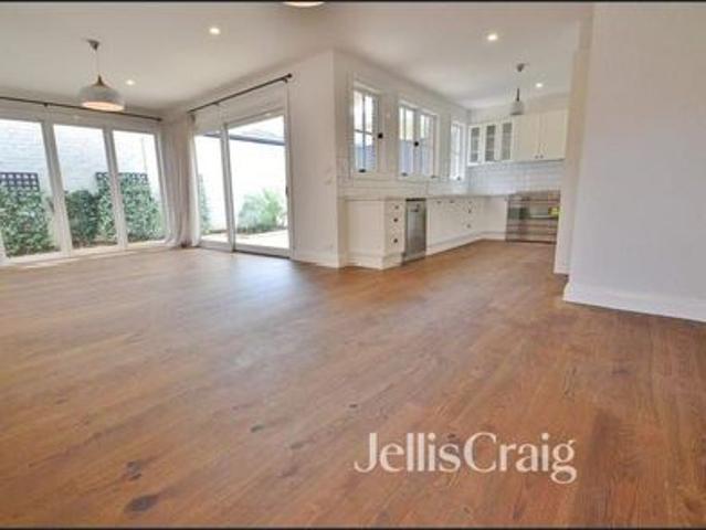 Fantastic Family Home in the Leafy Streets of Northcote