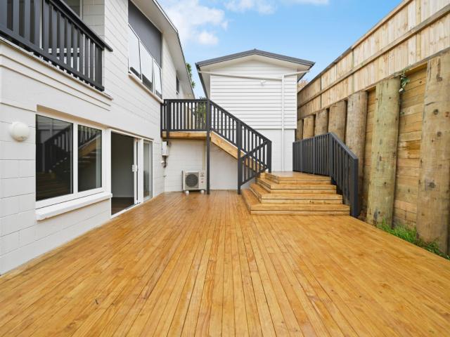 Fantastic Fully Renovated One Bedroom Unit