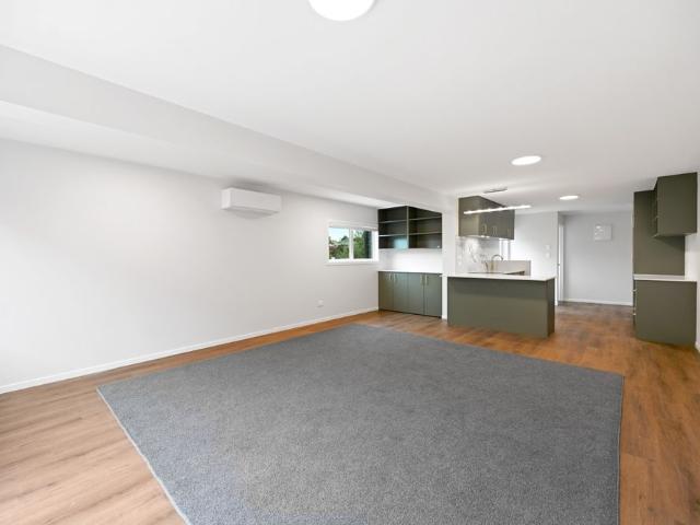 Fantastic Fully Renovated One Bedroom Unit