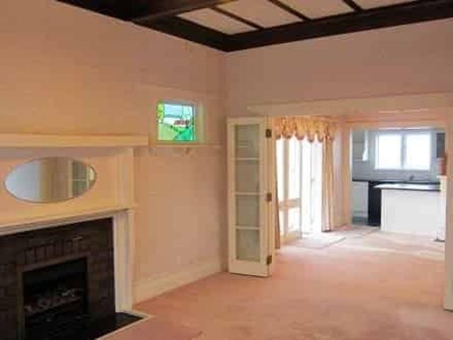 FANTASTIC LOCATION IN MT ALBERT