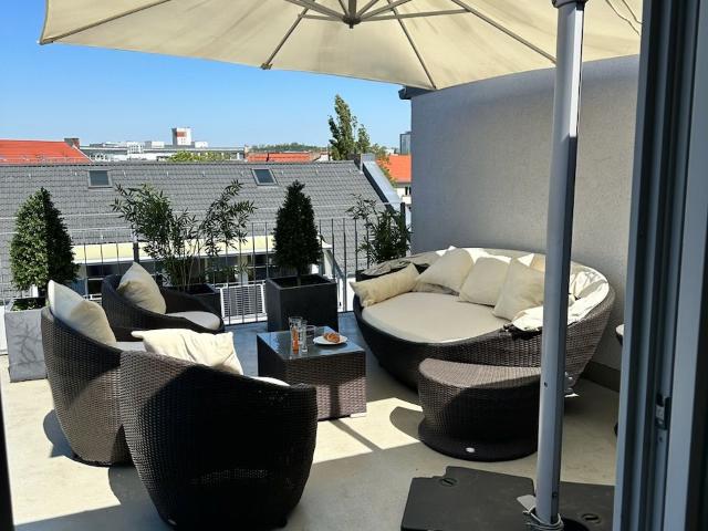 Fantastic loft flat for a single person or couple in Friedrichshain, with a roof terrace offering stunning views over Berlin