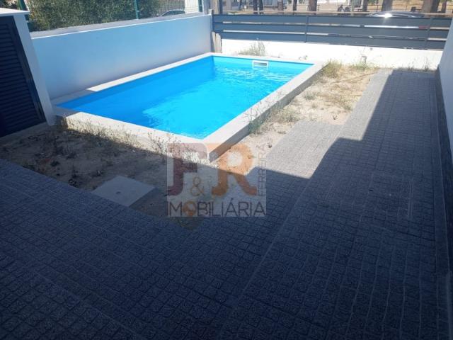 Fantástica Moradia Isolada T3+1 com Piscina Quinta do Conde
