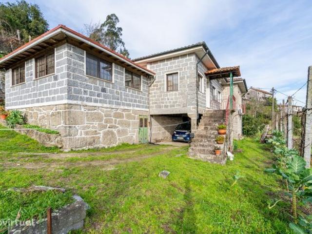 Fantstica moradia T3 toda em pedra