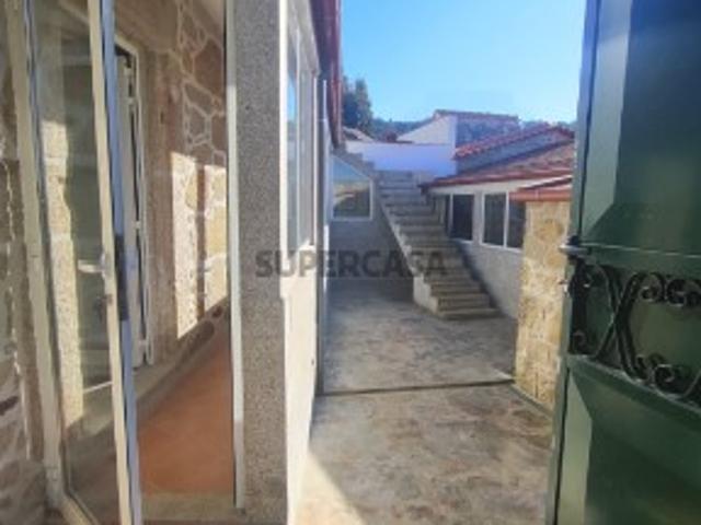 Fantástica Moradia T4+1 com 3000m2 de terreno Arouca Aveiro