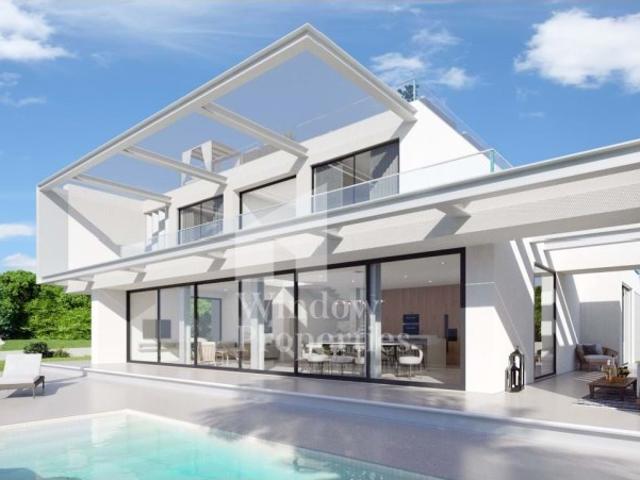 Fantástica Moradia T4 no Carvoeiro com piscina e vista mar