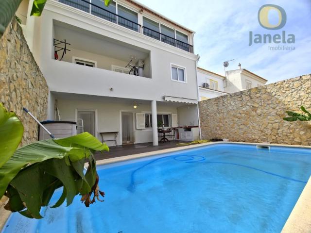 Fantástica Moradia T7, com piscina aquecida, garagem e muito espaço extra