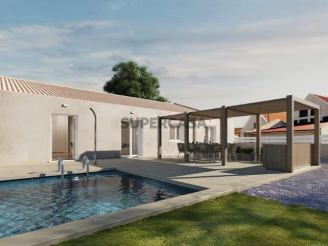 EM FASE FINAL FANTÁSTICA MORADIA TÉRREA COM PISCINA, SABUGO