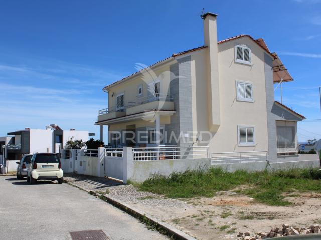 Fantástica moradia três suítes,vista Cristo Rei e Serra