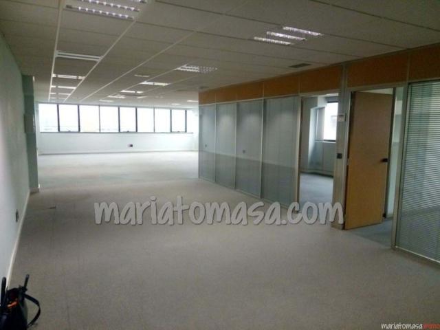 Fantástica oficina de 200 m2 junto al futuro complejo de Amazon en Trapaga