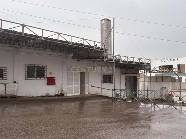 Fantástica Oportunidade de Trespasse – Fábrica Industrial em Pleno Funcionamento na Amadora