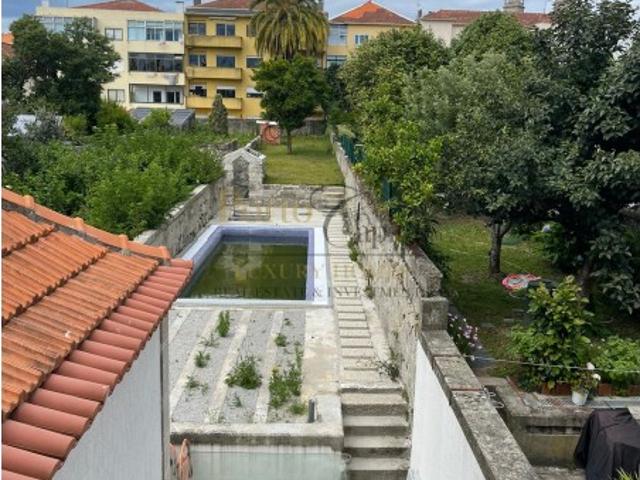 FANTASTICA OPORTUNIDADE DE INVESTIMENTO PRÉDITO COM 8 APARTAMENTO EM FASE DE ACABAMENTOS